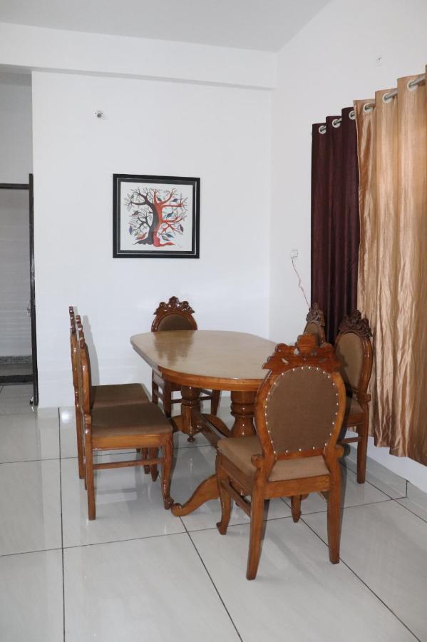 Aashiyana Home Stay Бхопал Экстерьер фото